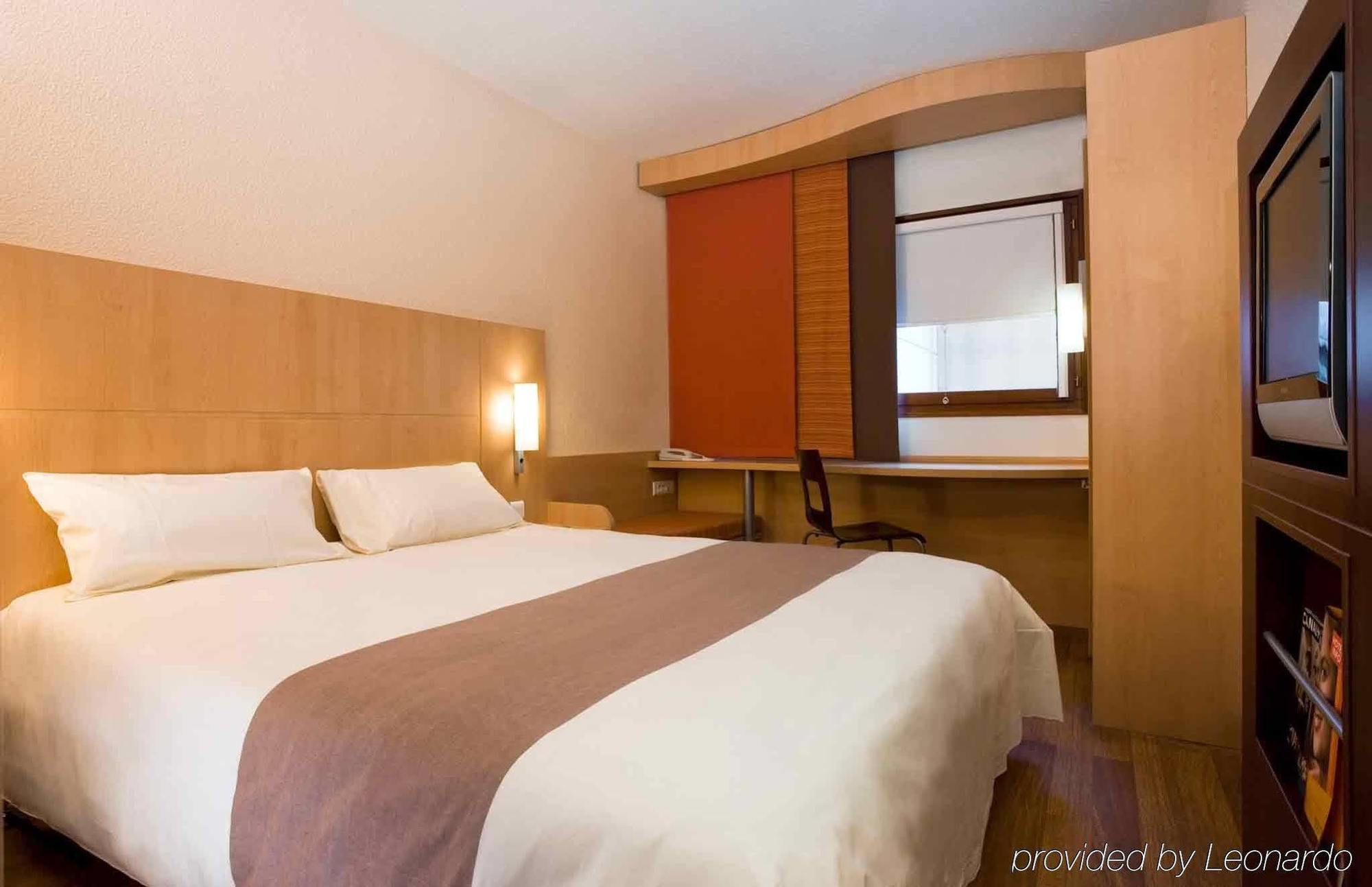 Hotel Ibis Carcassonne Centre - La Cite Exteriér fotografie